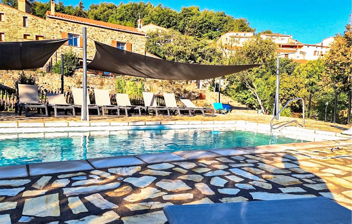 95 M² Maison De Vacances ∙ 4 Chambres ∙ 9 Personnes - Arles-sur-Tech
