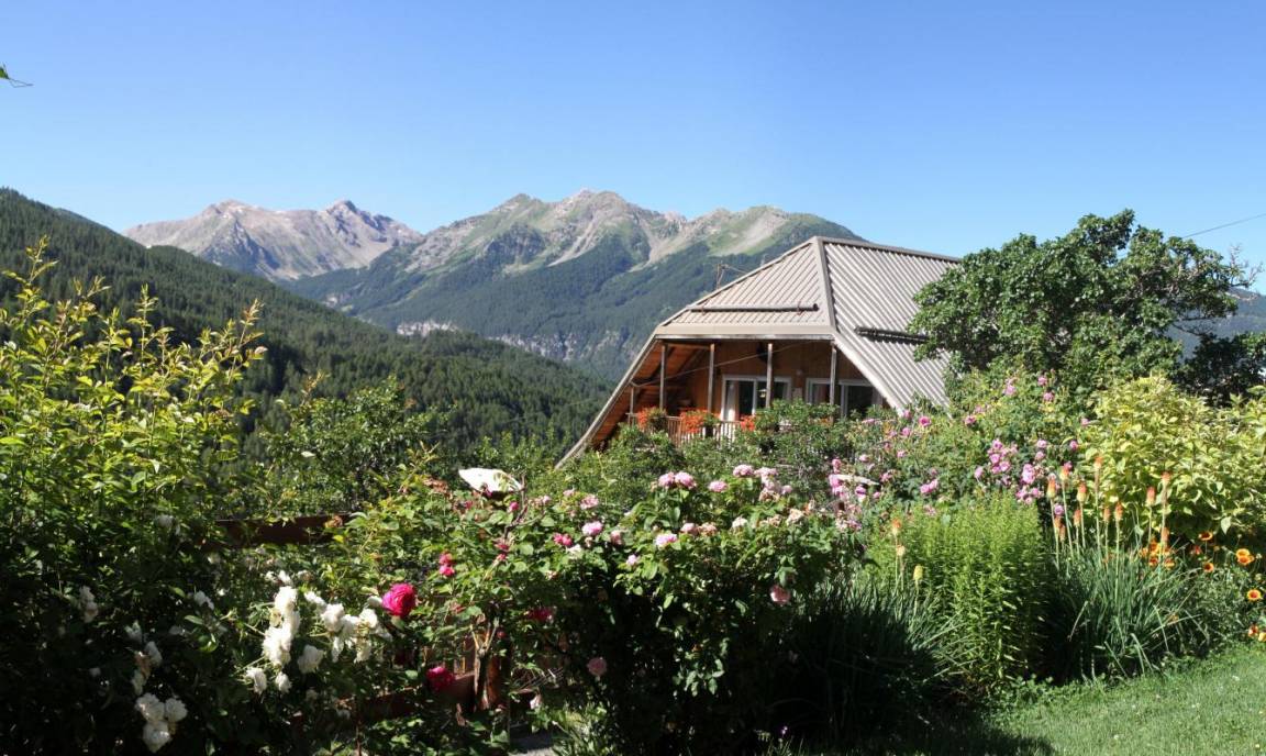 153 m&sup2; G&icirc;te 5 Schlafzimmer 9 G&auml;ste