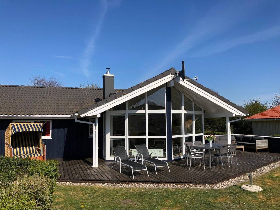 85 M² Ferienhaus ∙ 4 Schlafzimmer ∙ 8 Gäste - Grömitz