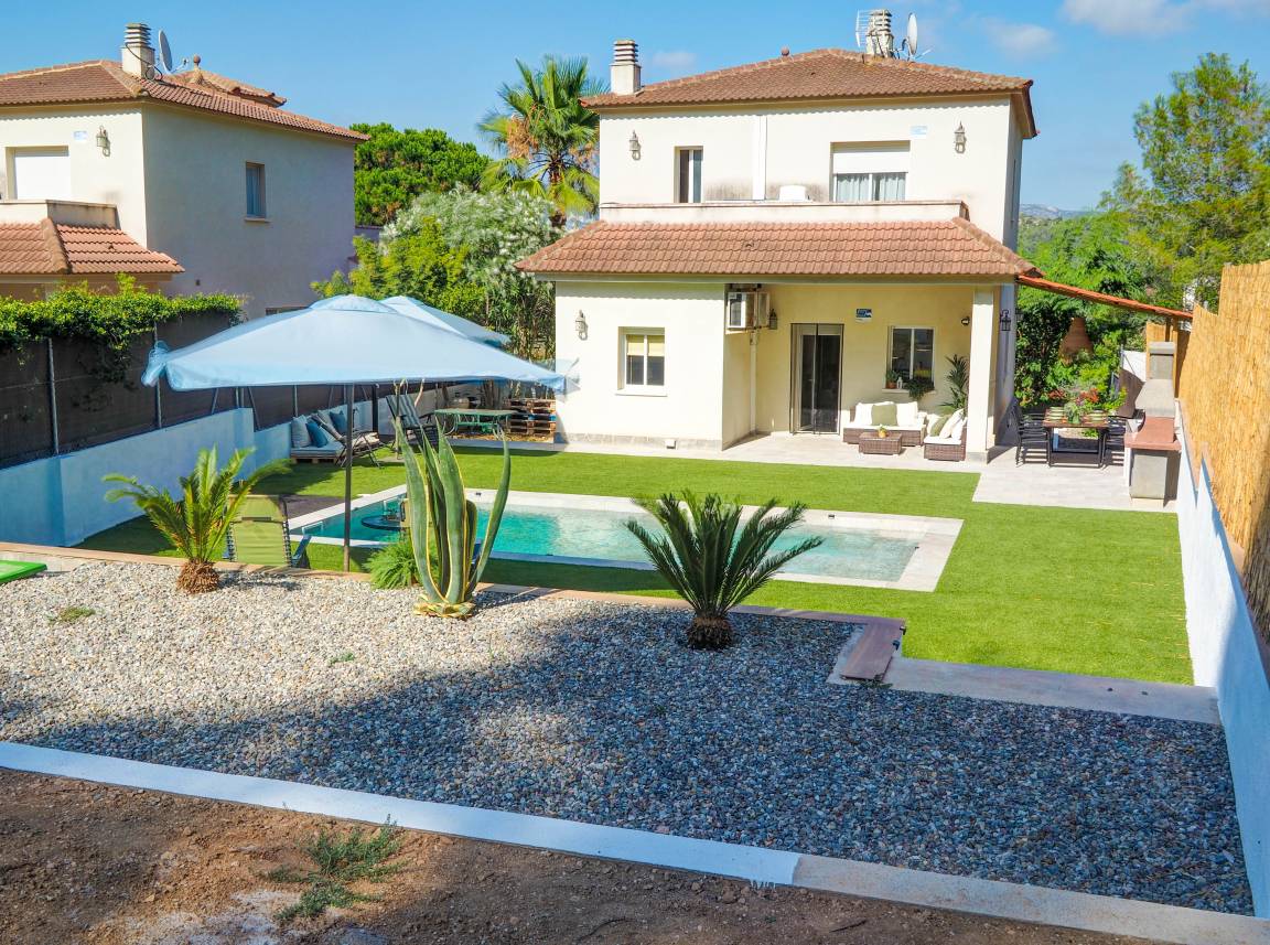 220 M² Villa Vacanza ∙ 4 Camere Da Letto ∙ 8 Ospiti - Sitges
