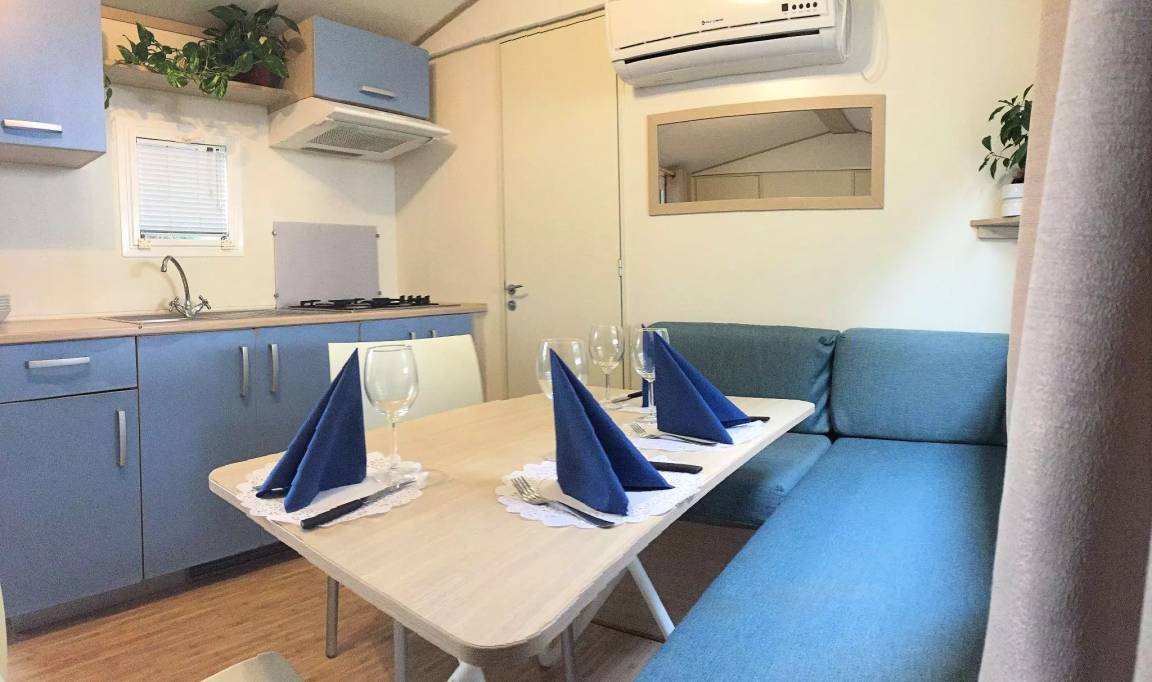 24 M² Asuntovaunu ∙ 2 Makuuhuonetta ∙ 4 Vierasta - Tarquinia