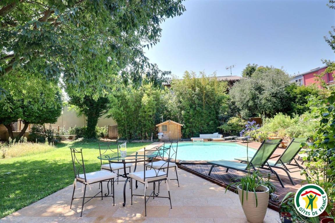 30 M² Gîte ∙ 1 Chambre ∙ 3 Personnes - Valence