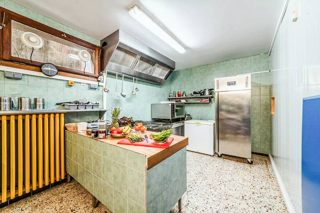 400 m² Ferienhaus ∙ 8 Schlafzimmer ∙ 15 Gäste – Bild 8