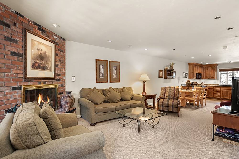 154 M² House ∙ 4 Bedrooms ∙ 8 Guests - Aspen, CO