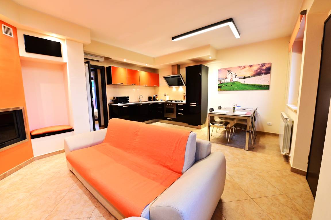 70 M² Appartamento Vacanza ∙ 1 Camera Da Letto ∙ 4 Ospiti - Bastia Umbra