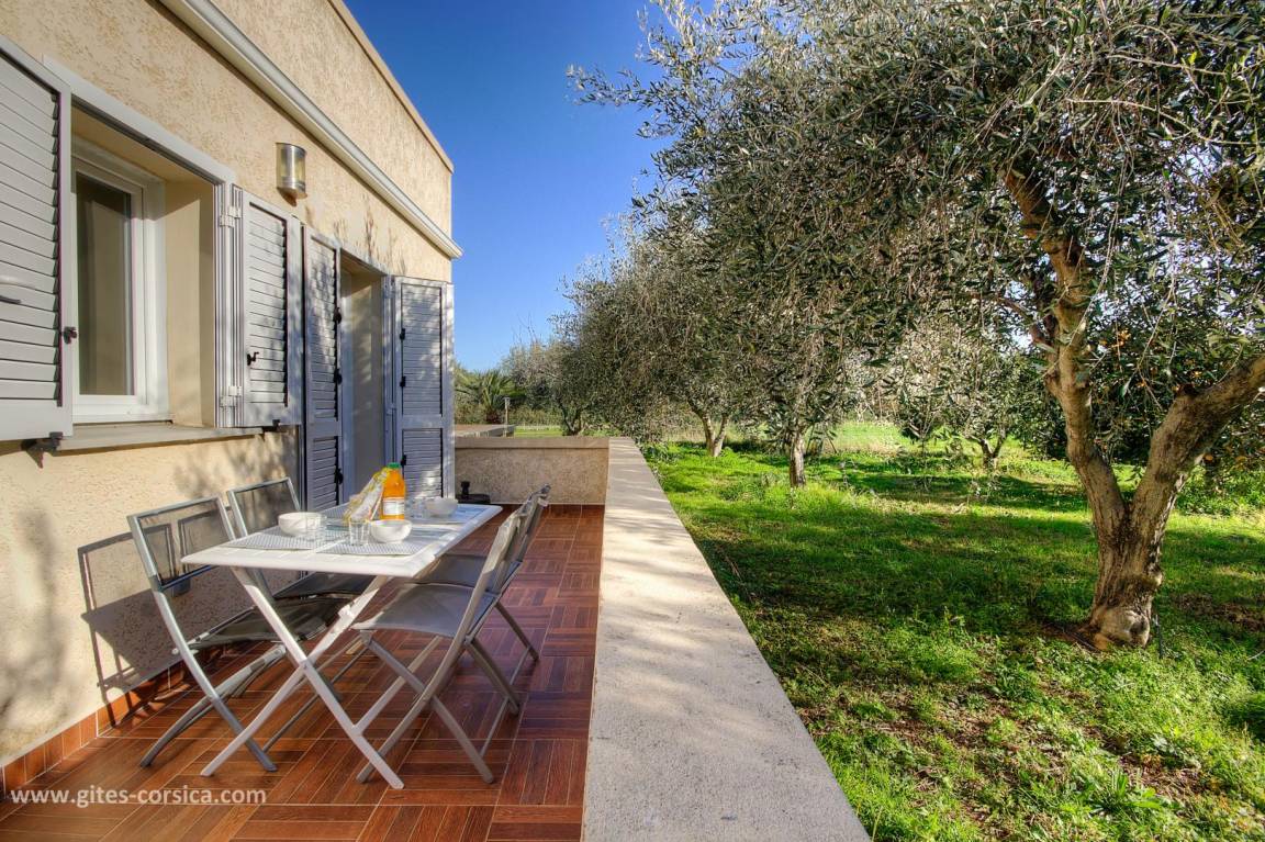 75 M² Gîte ∙ 2 Chambres ∙ 4 Personnes - Corse