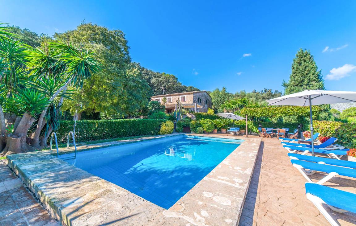 244 M² Ferienhaus ∙ 3 Schlafzimmer ∙ 6 Gäste - Pollença