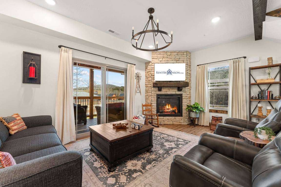 Cabin ∙ 2 Bedrooms ∙ 7 Guests - Ridgedale, MO