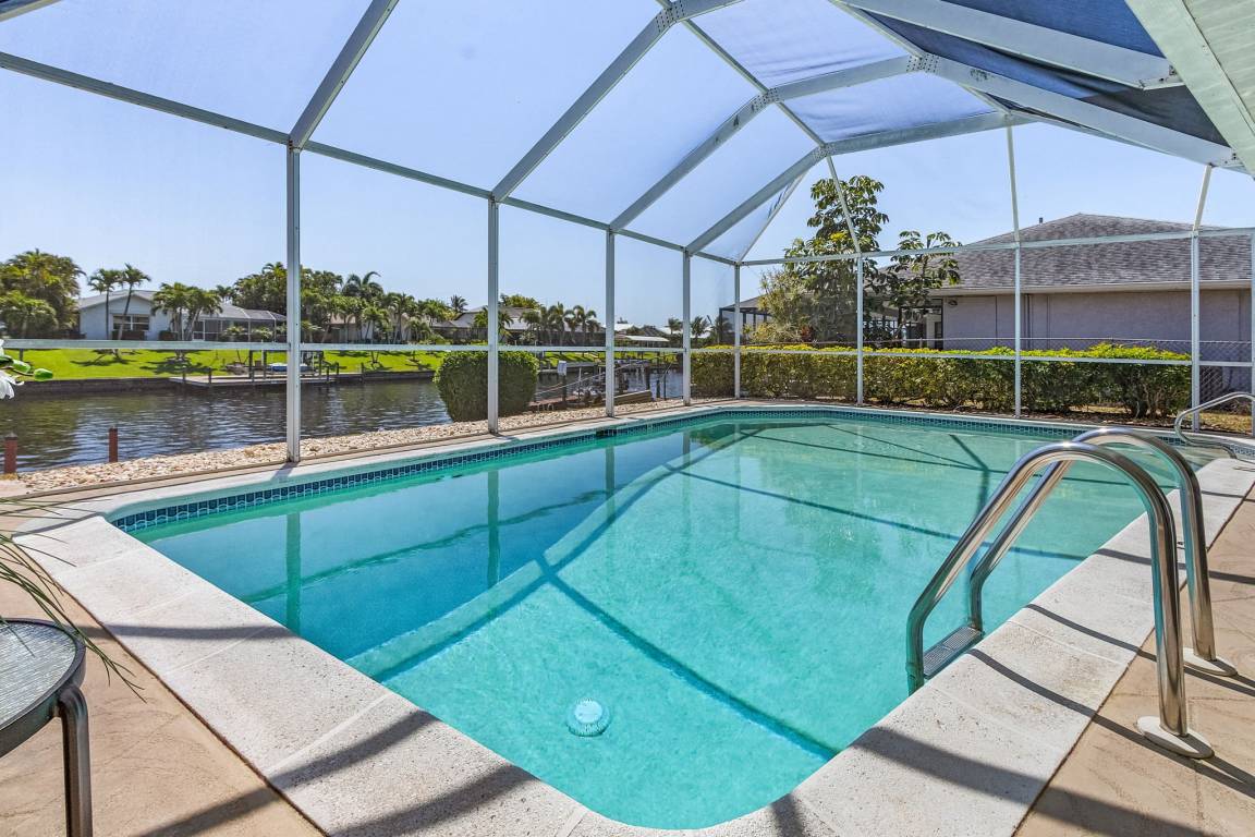 183 M² House ∙ 3 Bedrooms ∙ 8 Guests - Cape Coral, FL