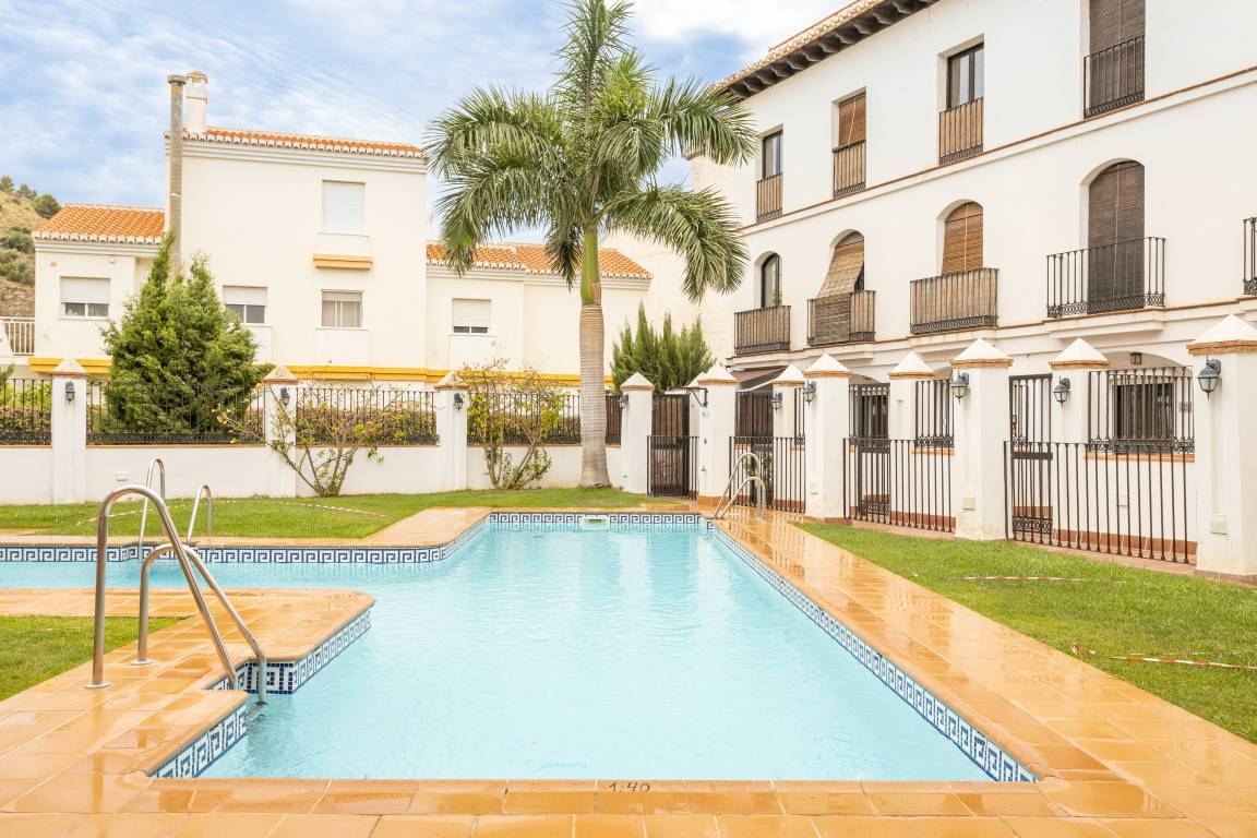 135 M² Apartamento ∙ 2 Habitaciones ∙ 5 Huéspedes - Lanjarón
