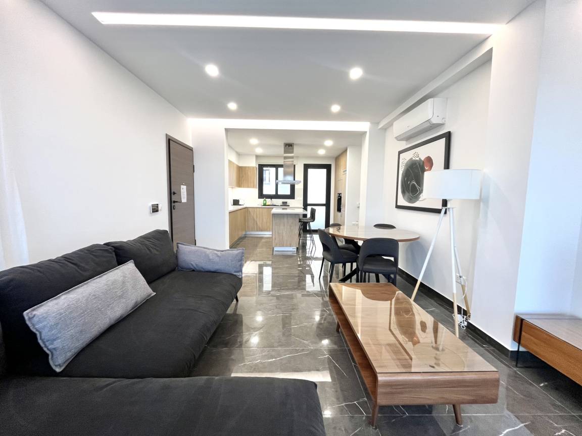 80 M² Apartment ∙ 2 Bedrooms ∙ 4 Guests - Limassol