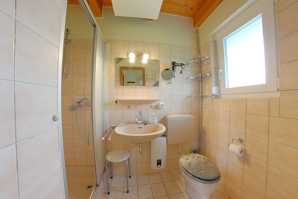 68 m² Ferienhaus ∙ 2 Schlafzimmer ∙ 4 Gäste – Bild 8