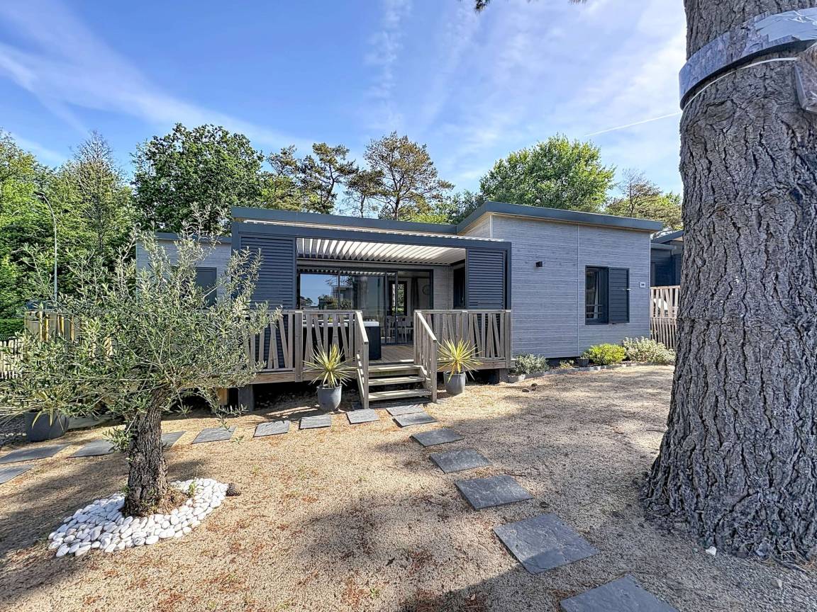 49 M² Chalet ∙ 3 Slaapkamers ∙ 7 Gasten - Jullouville