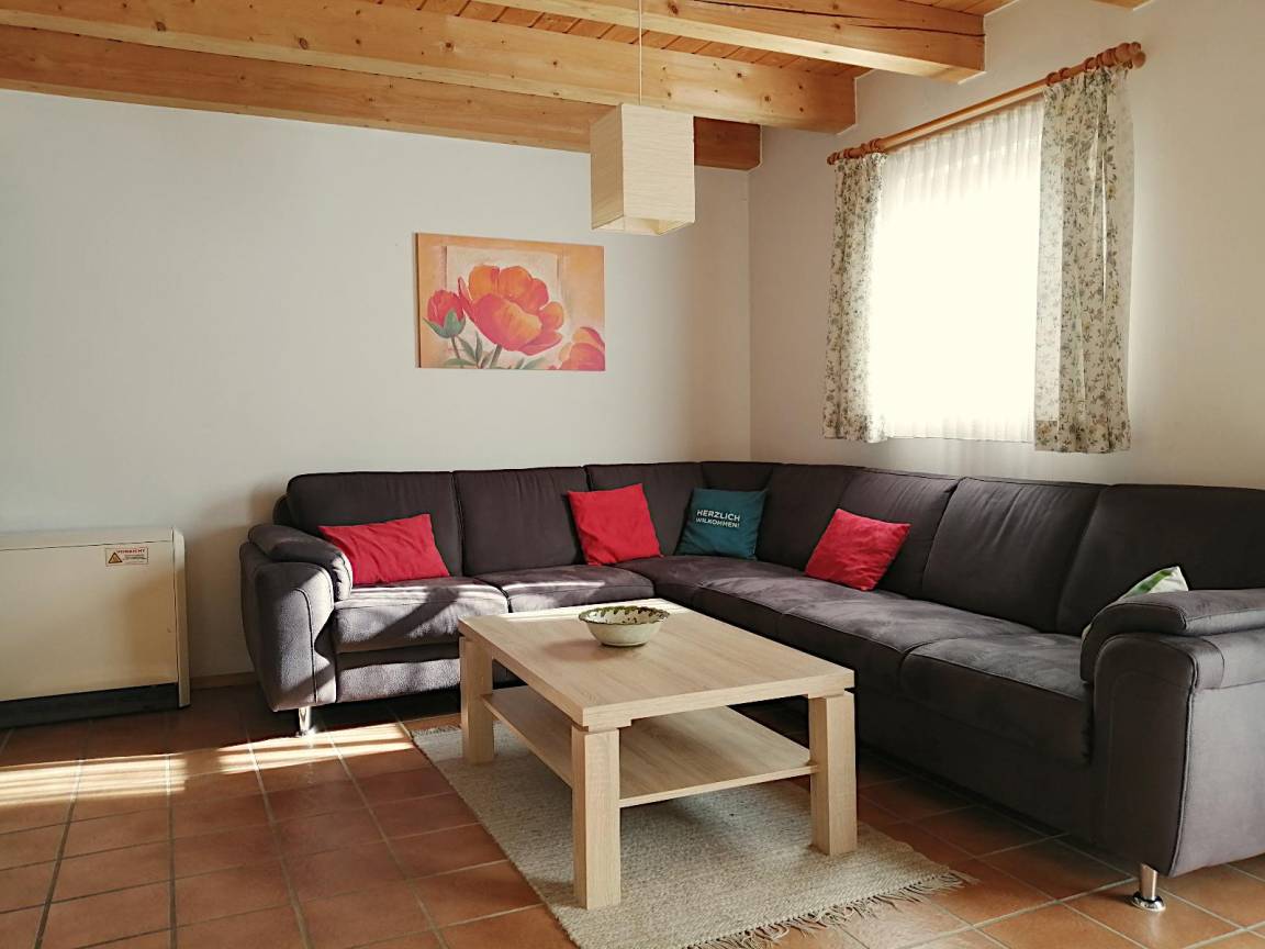 90 M² Ferienhaus ∙ 2 Schlafzimmer ∙ 4 Gäste - Deggendorf