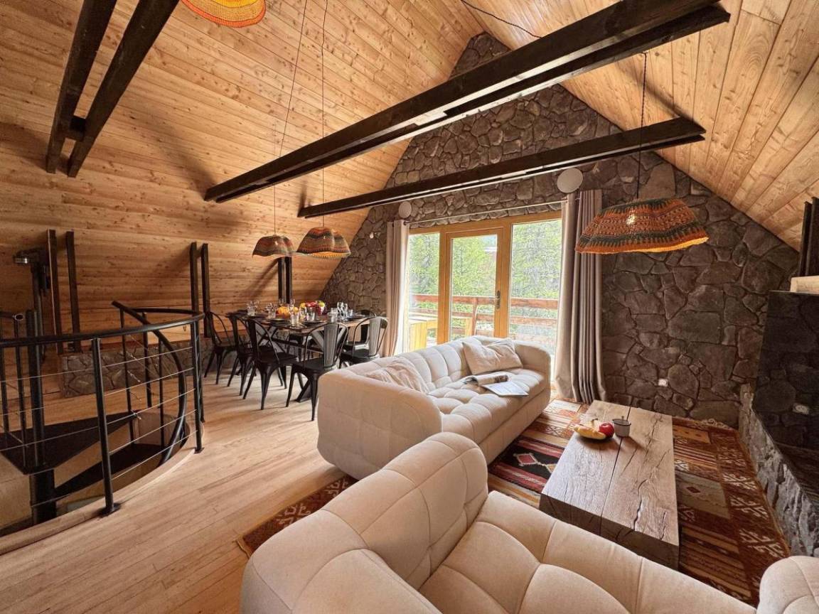 110 m&sup2; Chalet 5 Schlafzimmer 10 G&auml;ste