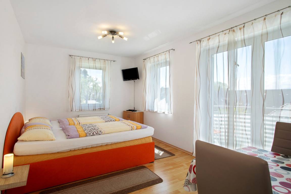 80 M² Ferienwohnung ∙ 2 Schlafzimmer ∙ 5 Gäste - Nonnenhorn