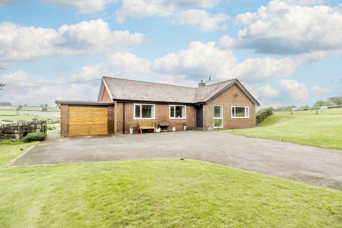 House ∙ 3 Bedrooms ∙ 5 Guests - Bala