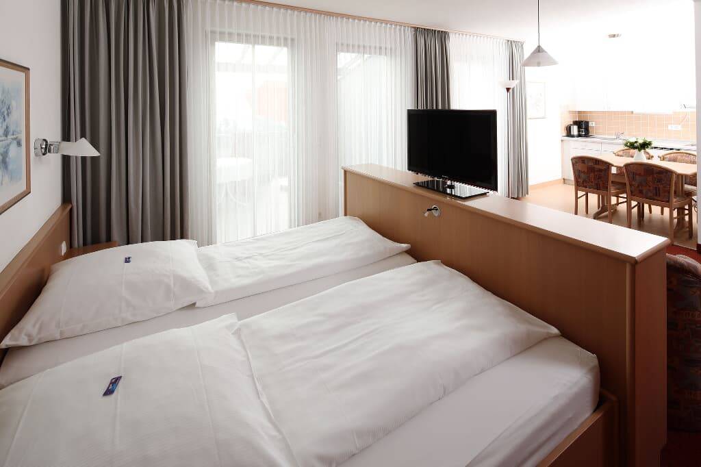 40 M² Ferienwohnung ∙ 1 Schlafzimmer ∙ 2 Gäste - Neualbenreuth