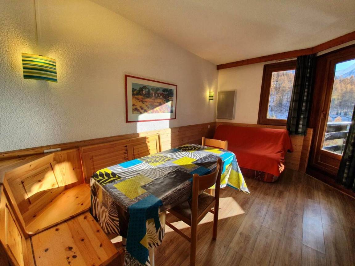 30 m² Studio ∙ 1 Schlafzimmer ∙ 4 Gäste – Bild 3