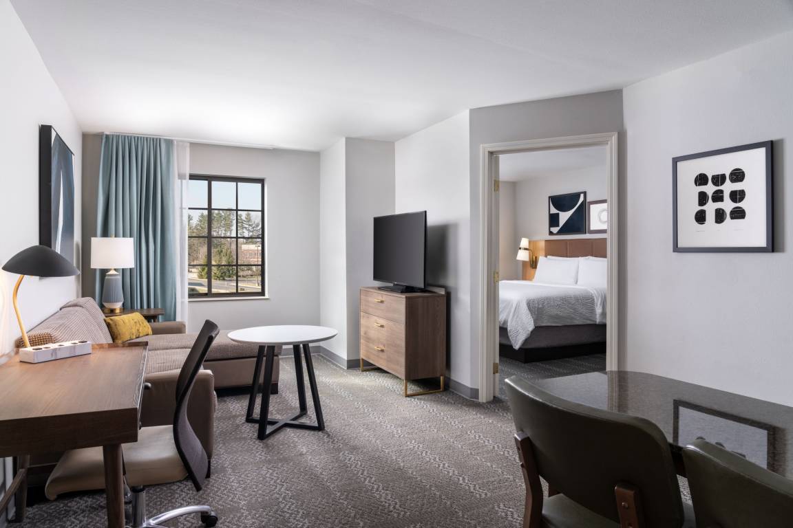 Hotel ∙ 1 Bedroom ∙ 4 Guests - Cuyahoga Falls, OH