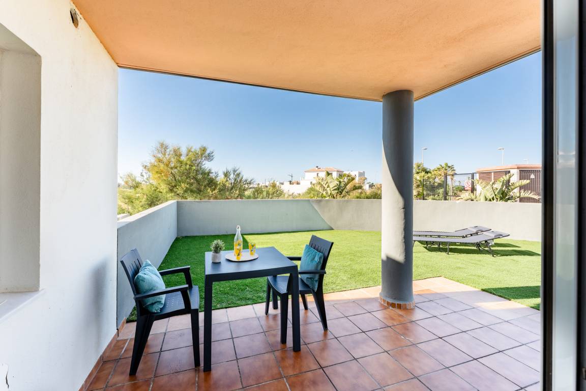 78 M² Apartamento ∙ 2 Habitaciones ∙ 4 Huéspedes - El Ejido