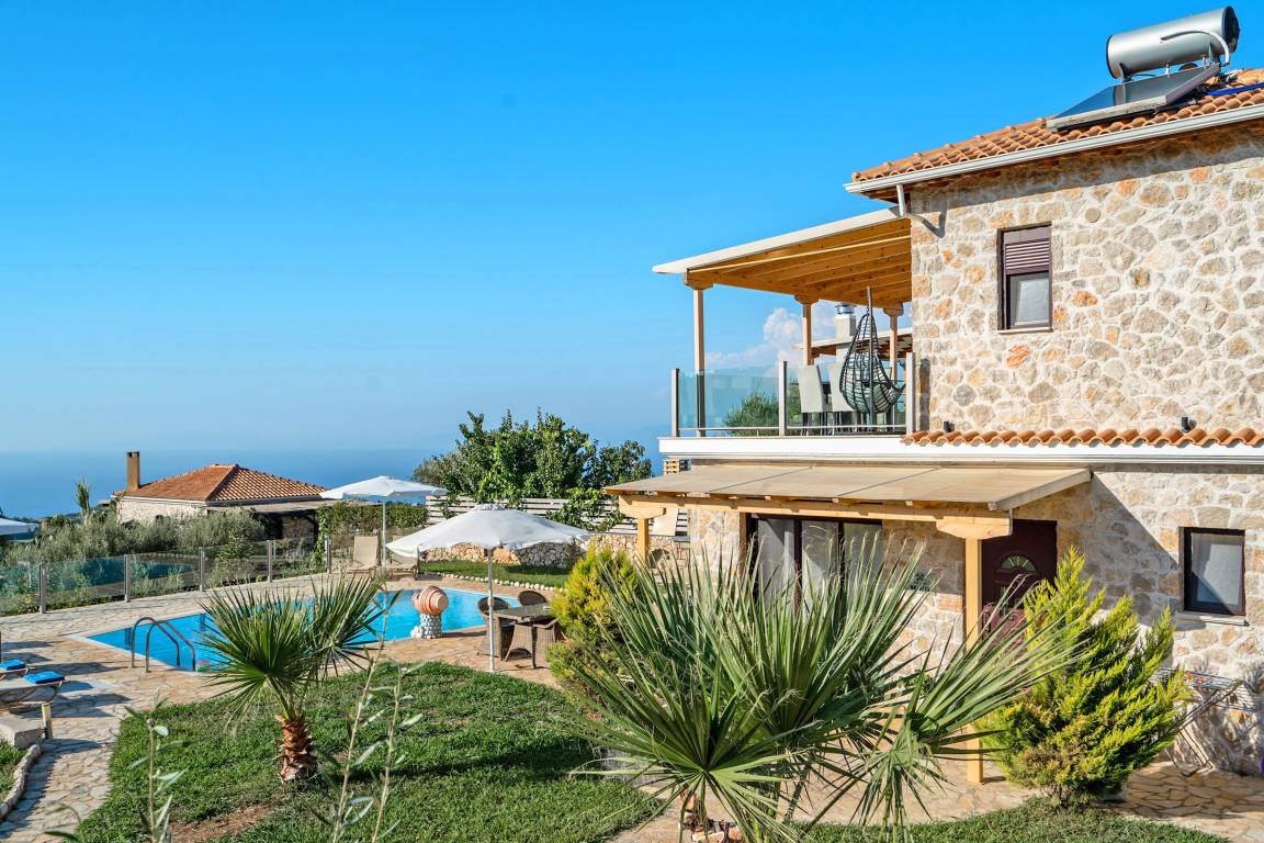 60 M² Villa ∙ 2 Bedrooms ∙ 6 Guests - Lefkada