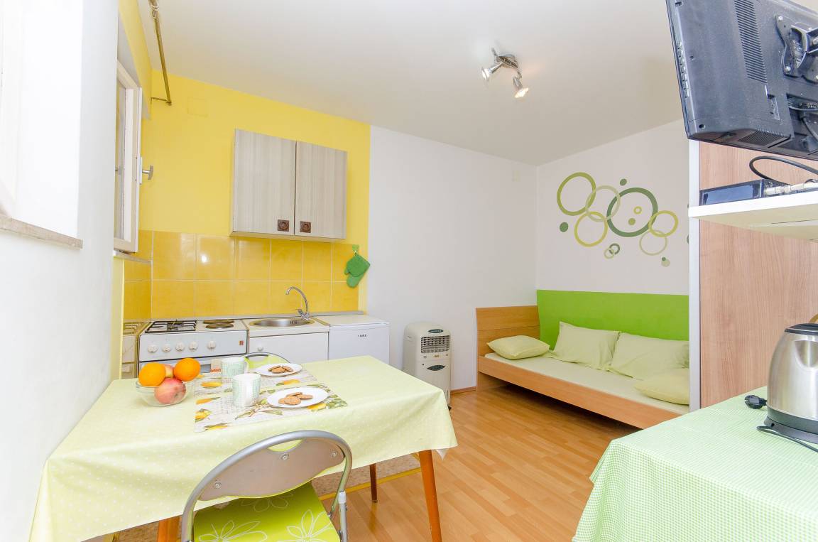 55 M² Appartamento Vacanza ∙ 1 Camera Da Letto ∙ 2 Ospiti - Spalato