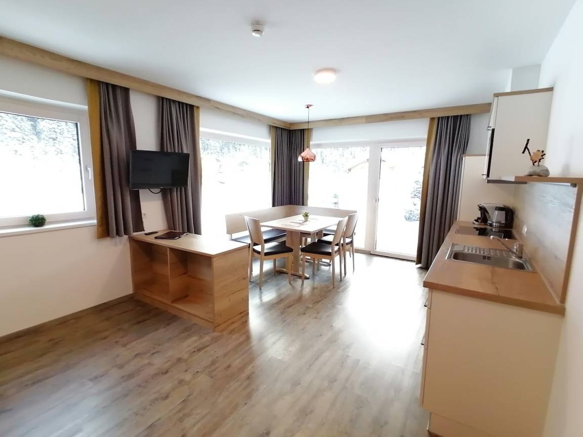 67 m² Ferienwohnung ∙ 2 Schlafzimmer ∙ 5 Gäste – Bild 4