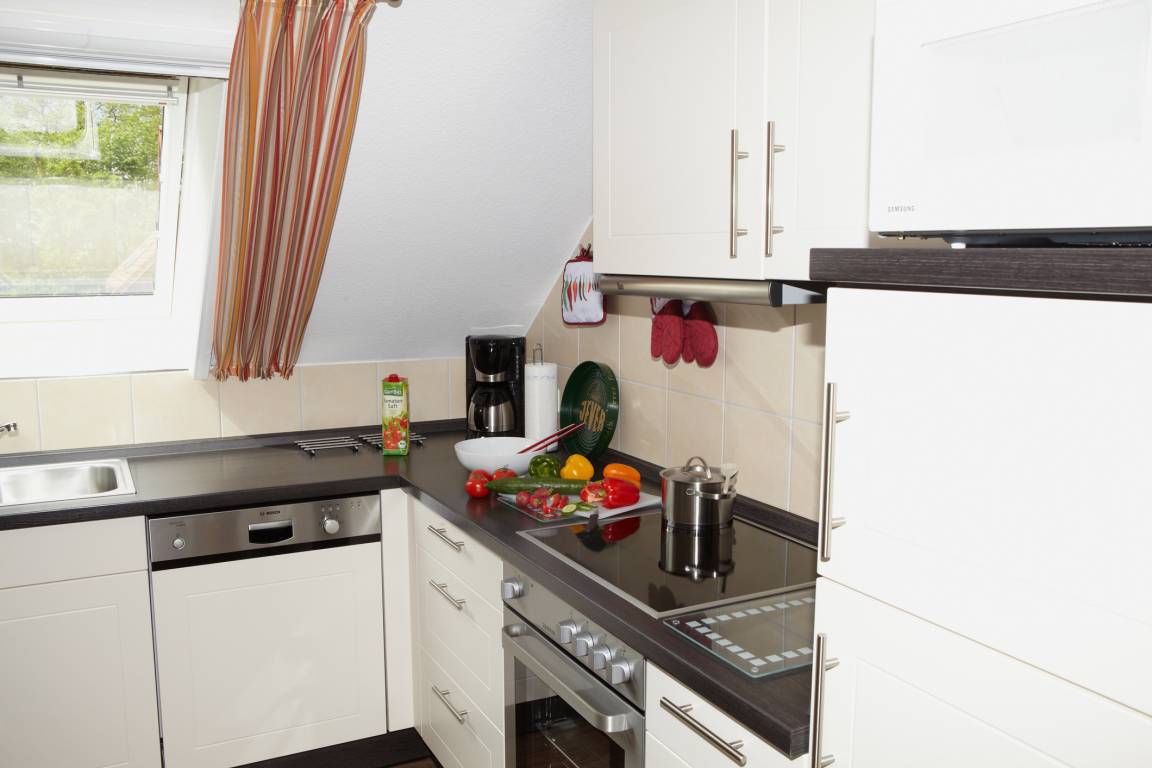 100 m² Ferienwohnung ∙ 2 Schlafzimmer ∙ 4 Gäste – Bild 11