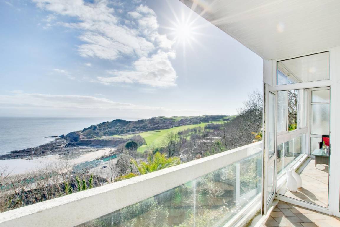 Apartment ∙ 2 Bedrooms ∙ 4 Guests - The Mumbles