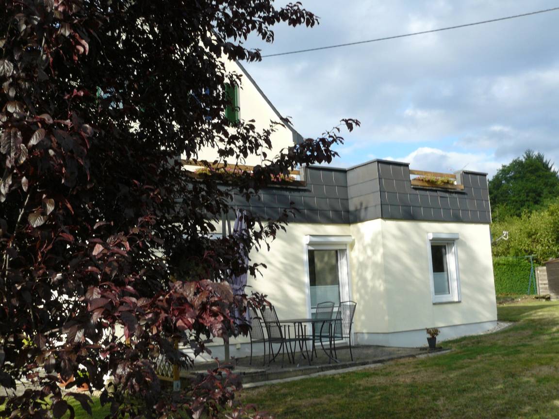 45 M² Ferienwohnung ∙ 1 Schlafzimmer ∙ 2 Gäste - Kell am See