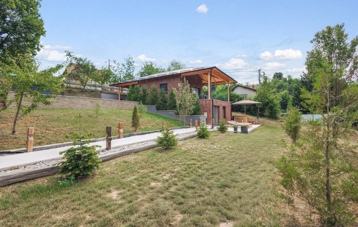 150 M² House ∙ 3 Bedrooms ∙ 6 Guests - Zagreb