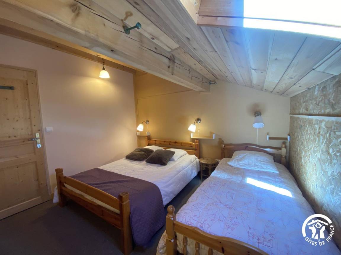 130 m² Gîte ∙ 6 Schlafzimmer ∙ 12 Gäste – Bild 28