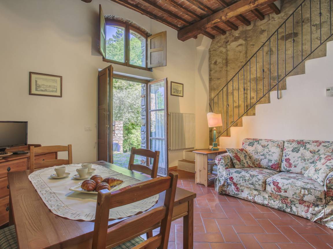 Vintage Holiday Home with Swimming Pool in Montorsoli — photo 4