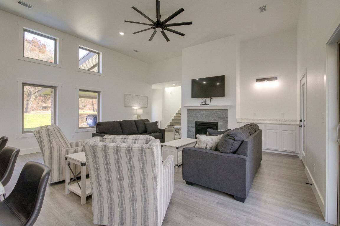 172 M² House ∙ 2 Bedrooms ∙ 6 Guests