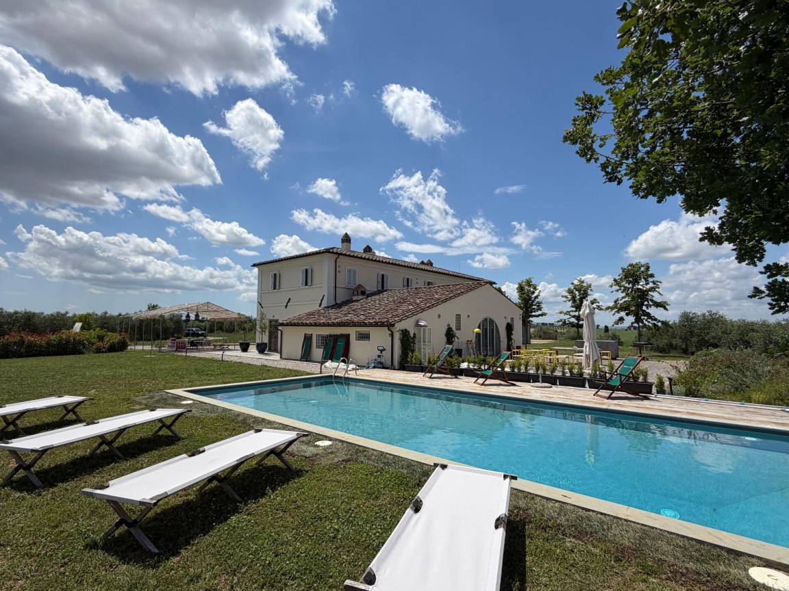 600 m&sup2; Villa 7 Schlafzimmer 14 G&auml;ste