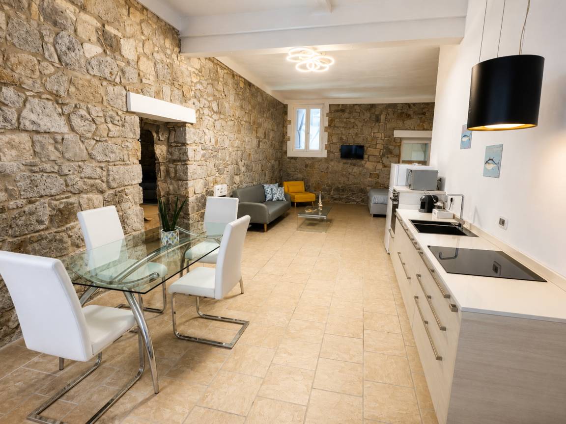 House ∙ 1 Bedroom ∙ 4 Guests - Carloforte