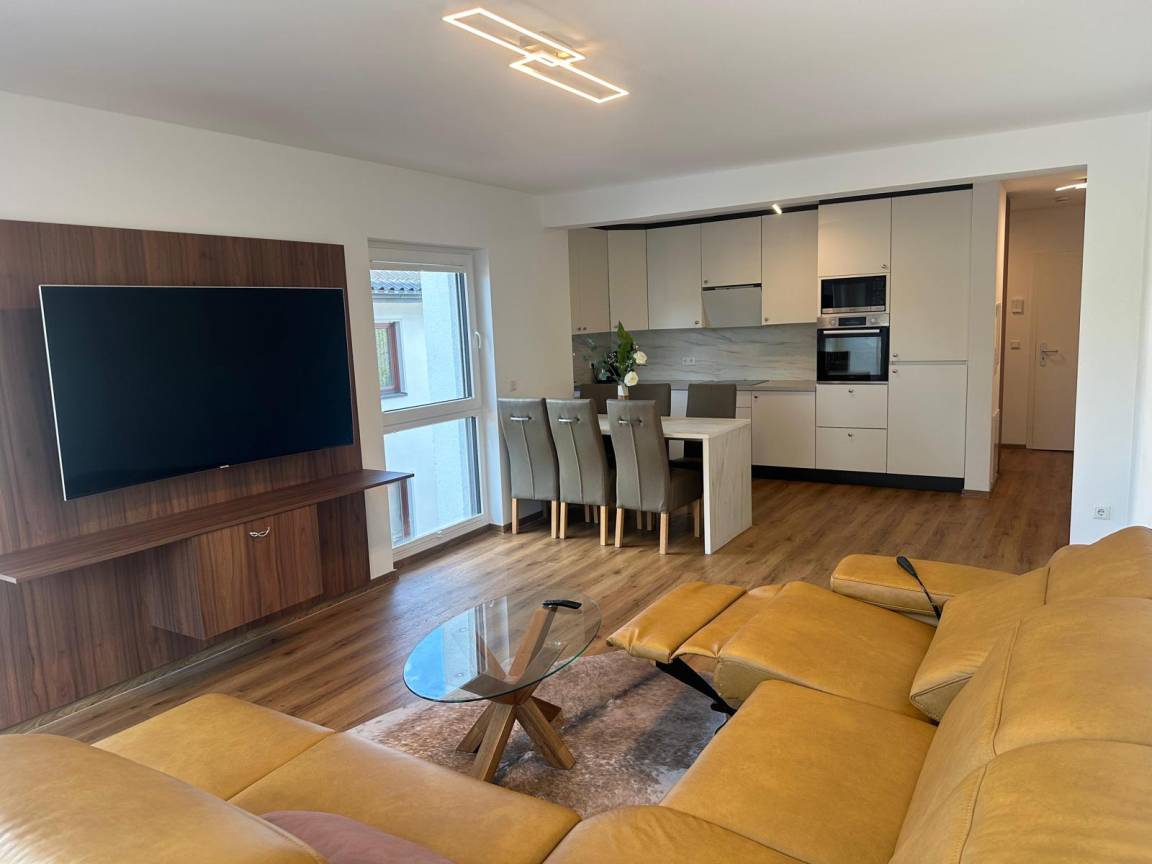 75 M² Ferienwohnung ∙ 1 Schlafzimmer ∙ 3 Gäste - Hilden
