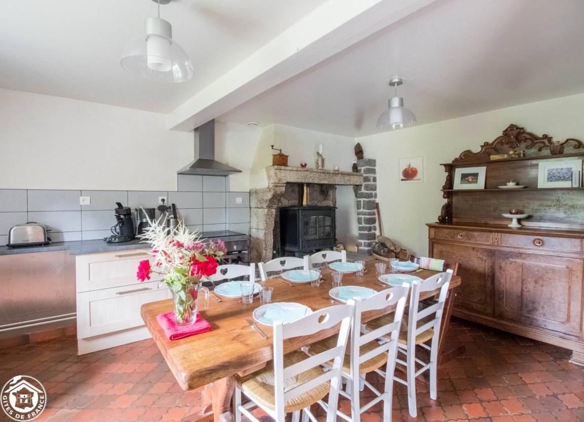 100 M² Gîte ∙ 3 Chambres ∙ 6 Personnes - Lezoux