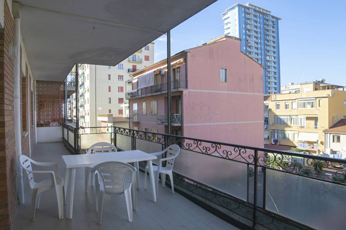 110 M² Ferienwohnung ∙ 3 Schlafzimmer ∙ 8 Gäste - Follonica