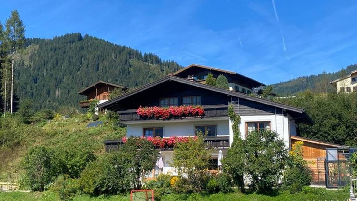 70 M² Apartment ∙ 2 Bedrooms ∙ 6 Guests - Flachau