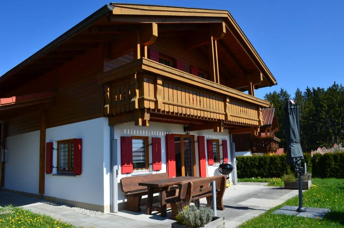 100 M² Ferienhaus ∙ 3 Schlafzimmer ∙ 6 Gäste - Steingaden