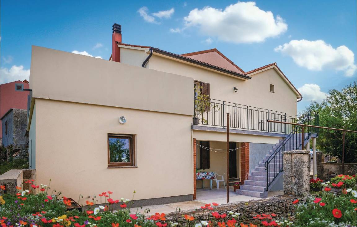 130 M² House ∙ 3 Bedrooms ∙ 8 Guests - Banjole