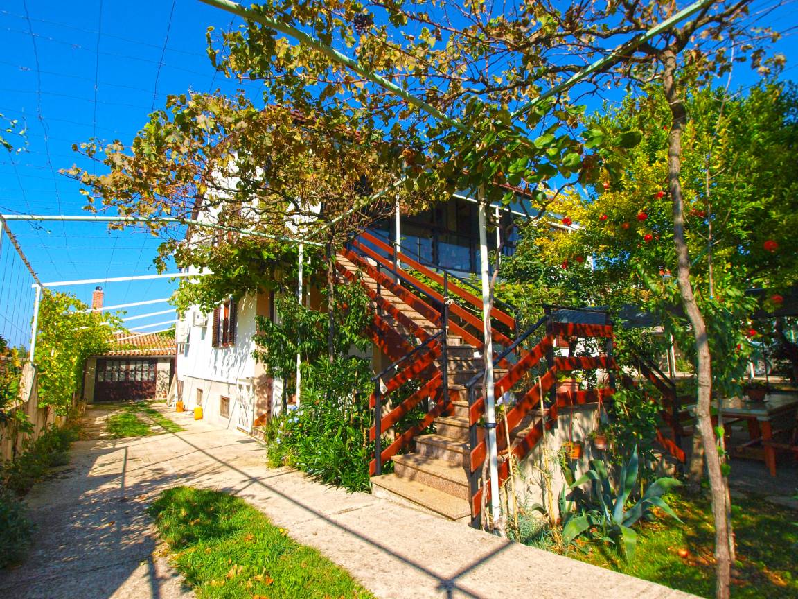 90 M² Appartement ∙ 2 Chambres ∙ 4 Personnes - Pula