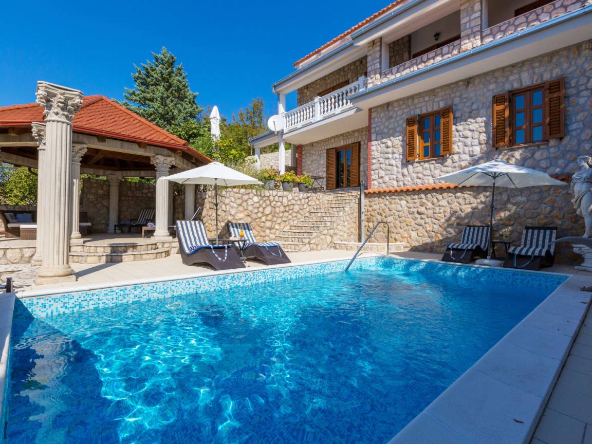90 M² Apartment ∙ 1 Bedroom ∙ 5 Guests - Crikvenica