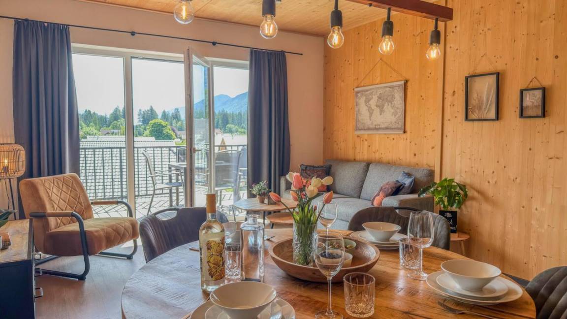 67 M² Apartment ∙ 2 Bedrooms ∙ 4 Guests - Weissensee