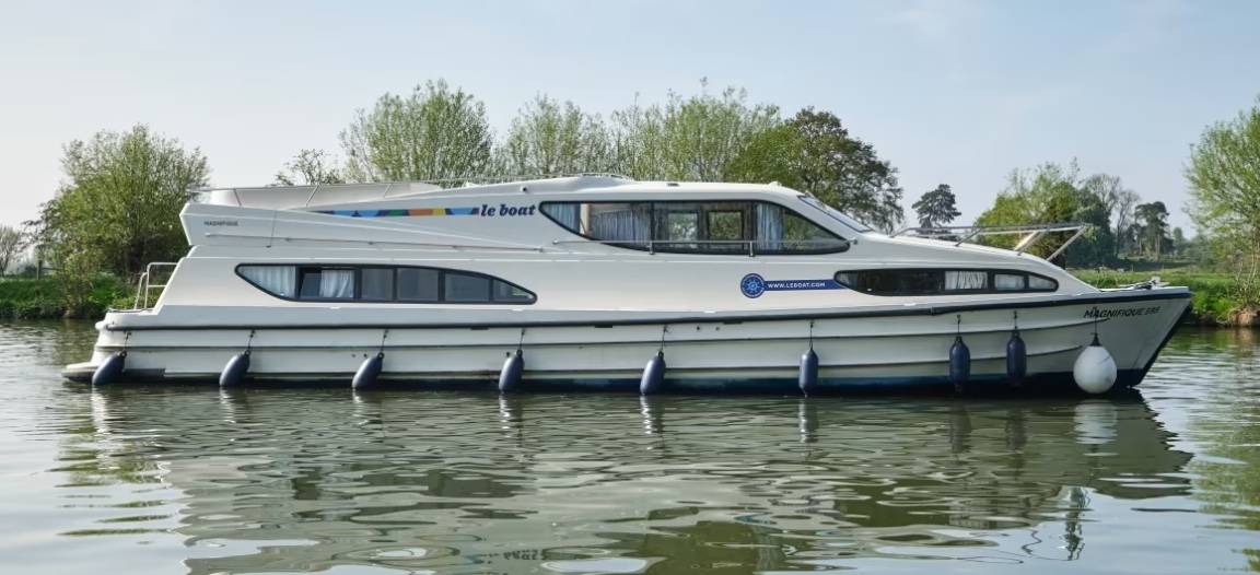 Péniche ∙ 2 Chambres ∙ 10 Personnes - Bain-de-Bretagne