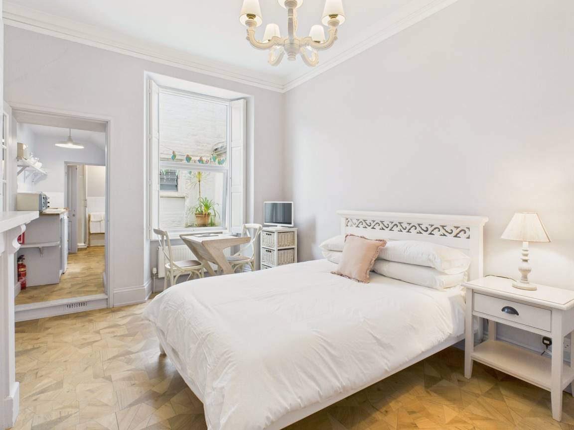 Apartment ∙ 1 Bedroom ∙ 2 Guests - Penryn