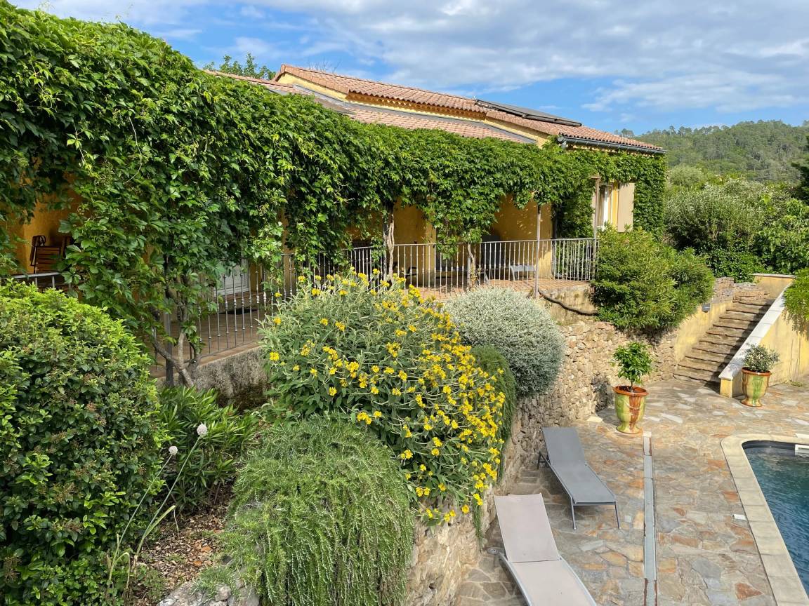 140 M² Villa ∙ 4 Schlafzimmer ∙ 8 Gäste - Anduze