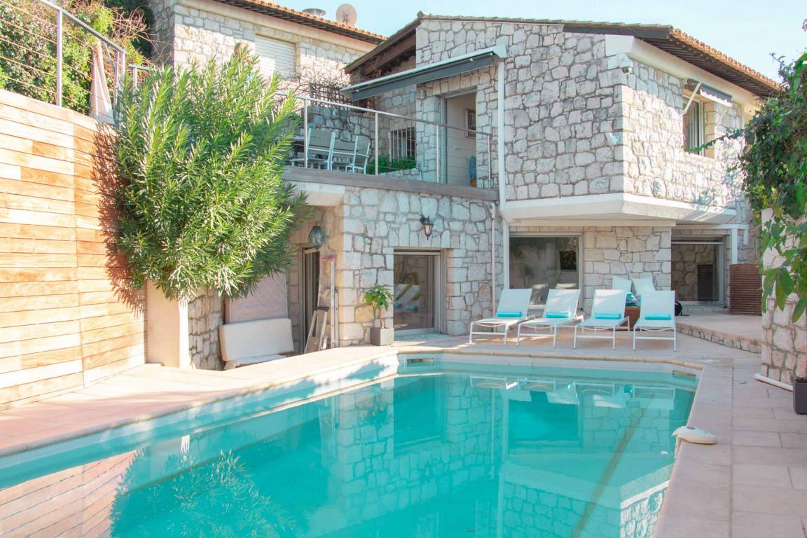 140 M² Villa ∙ 3 Bedrooms ∙ 6 Guests - Cannes